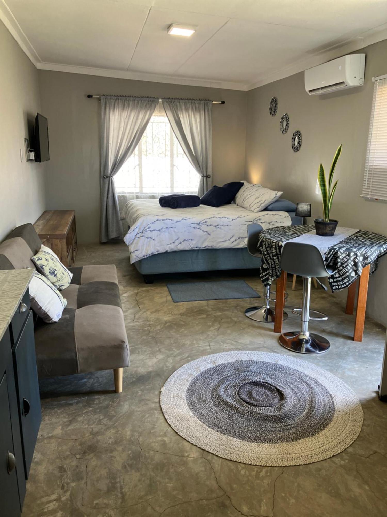 Stellies Accommodation - Room 1 Keetmanshoop Eksteriør bilde