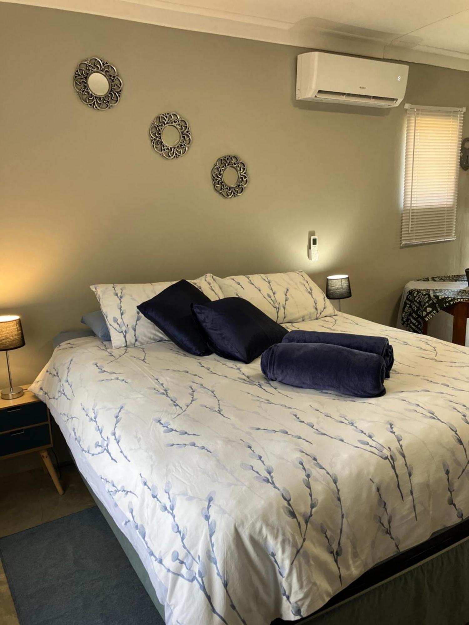 Stellies Accommodation - Room 1 Keetmanshoop Eksteriør bilde